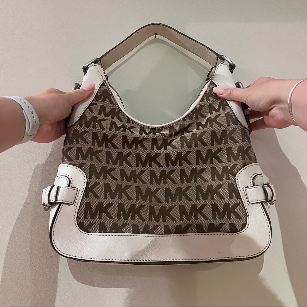 Michael Kors Saddle White with Brown MK Logo Purse - Picture 2 of 6